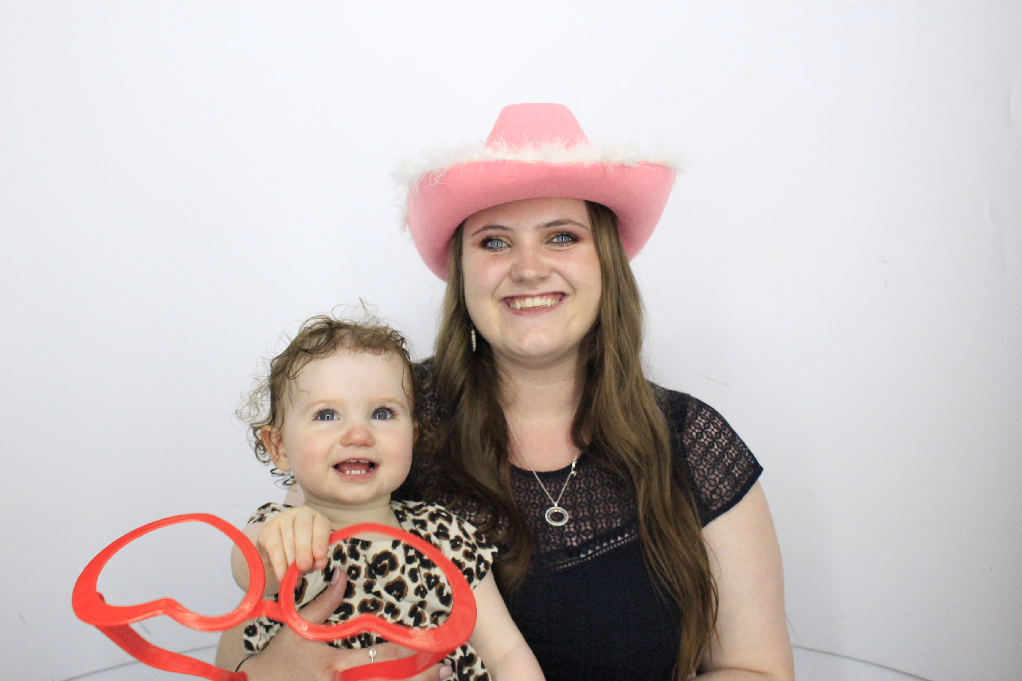 Matthew and Bethany’s Wedding | View more photos from the event at gallery.myphotoboothexperience.co.uk/u/MyPhotoBoothExperienceLtd/Matthew-and-Bethany’s-Wedding